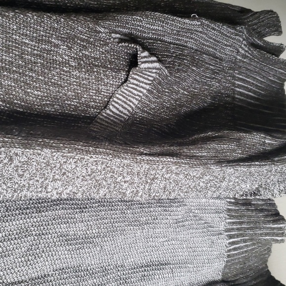 American eagle grey/green cardigan - Picture 2 of 4
